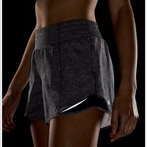 Lululemon Hotty Hot High-Rise Lined Short 4"       Gray